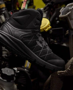 Keen Men's Vista Energy Mid (Carbon-Fiber Toe) | Black/Raven 13 Keen Men's Vista Energy Mid (Carbon-Fiber Toe) | Black/Raven -Keen 1024592 PDP RightImage