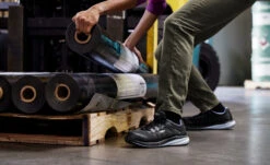 Keen Women's Vista Energy ESD (Carbon-Fiber Toe) | Hydrangea/Black 11 Keen Women's Vista Energy ESD (Carbon-Fiber Toe) | Hydrangea/Black -Keen 1025241 PDP TopImage