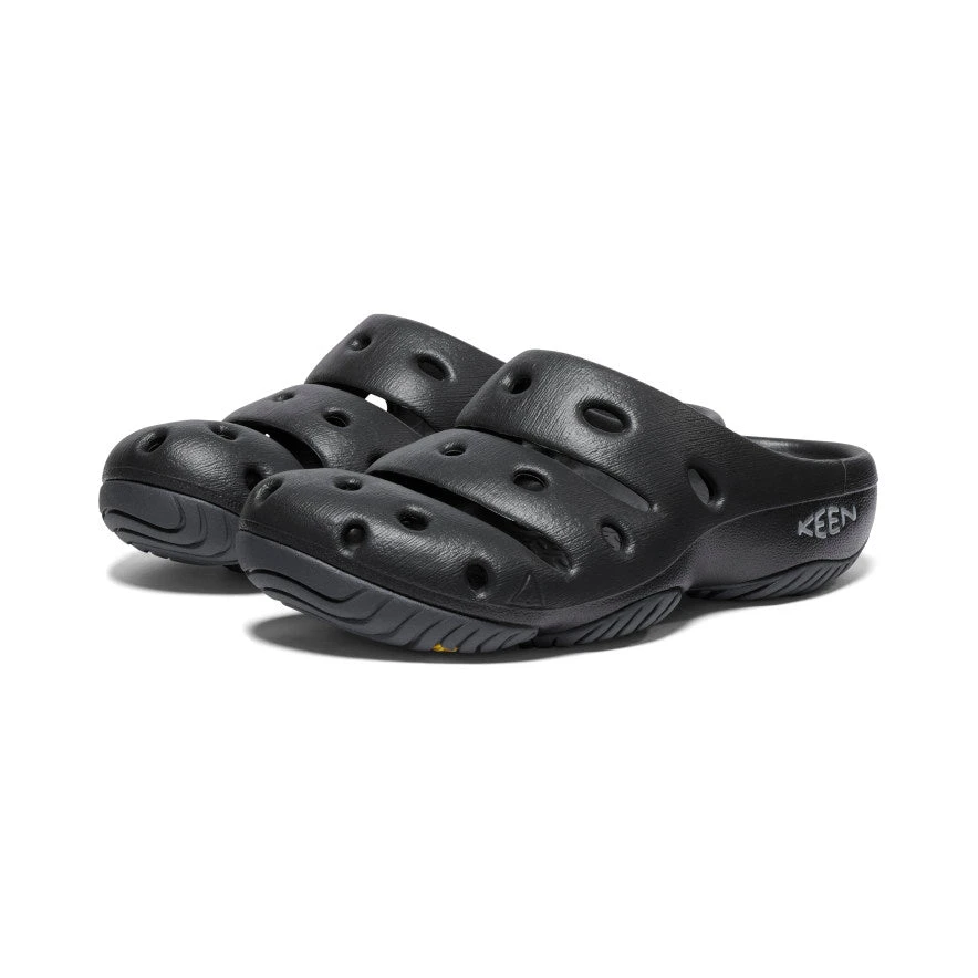 Keen Women's Yogui Clog | Black/Magnet 2 Keen Women's Yogui Clog | Black/Magnet - Image 2