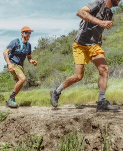 Keen Men's Zionic Waterproof Hiking Boot | Golden Yellow/Birch 17 Keen Men's Zionic Waterproof Hiking Boot | Golden Yellow/Birch -Keen M ZionicMidLifestyleRightSingle fb53520f 0a5b 4ec8 8e49 eda4795702a1